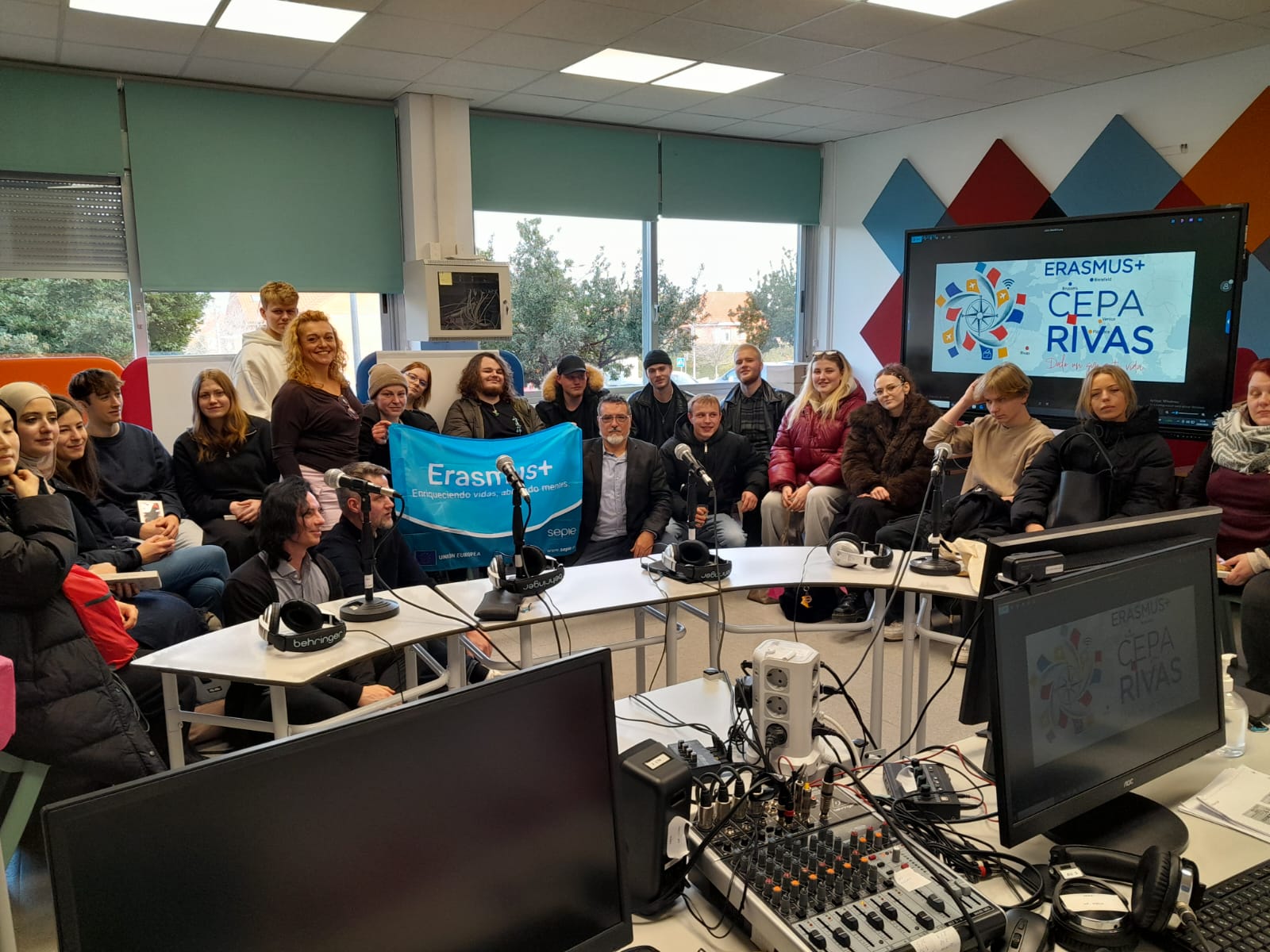 WhatsApp-Image-2026-01-26-at-10.09.23-2 Estudiantes alemanes han visitado Rivas Vaciamadrid